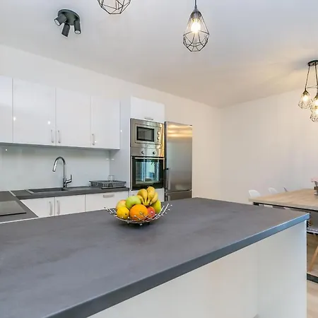 Vila House San Michele