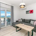 House San Michele * Vrh (Krk)